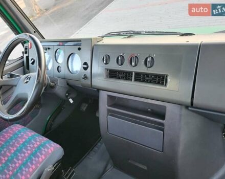 Зелений Мерседес T2, об'ємом двигуна 3.97 л та пробігом 136 тис. км за 22400 $, фото 13 на Automoto.ua