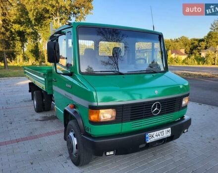 Зелений Мерседес T2, об'ємом двигуна 3.97 л та пробігом 136 тис. км за 22400 $, фото 3 на Automoto.ua