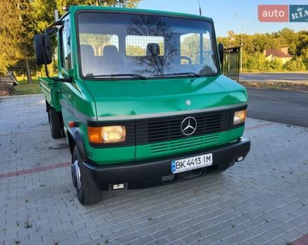 Зелений Мерседес T2, об'ємом двигуна 3.97 л та пробігом 136 тис. км за 22400 $, фото 2 на Automoto.ua