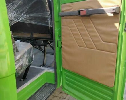 Зеленый Мерседес T2, объемом двигателя 4 л и пробегом 350 тыс. км за 15500 $, фото 9 на Automoto.ua