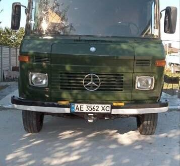 Мерседес T2 1975 у Дніпро (Дніпропетровську) на Automoto.ua Зелений Мерседес T2, об'ємом двигуна 3.78 л та пробігом 163 тис. км за 10300 $, фото 1 на Automoto.ua