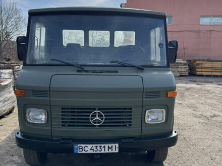 Мерседес T2 1980 в Львове на Automoto.ua Зеленый Мерседес T2, объемом двигателя 3.7 л и пробегом 1000 тыс. км за 7700 $, фото 1 на Automoto.ua
