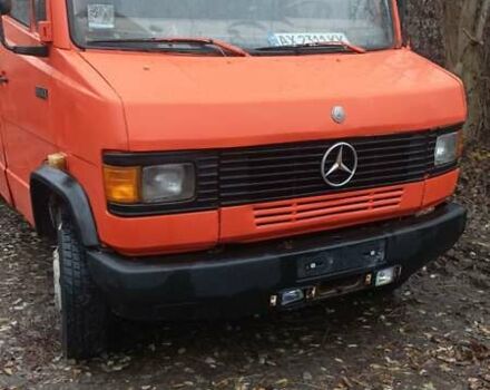 Оранжевый Мерседес T2, объемом двигателя 3.97 л и пробегом 4 тыс. км за 4500 $, фото 5 на Automoto.ua