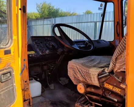 Оранжевый Мерседес T2, объемом двигателя 3.78 л и пробегом 37 тыс. км за 4000 $, фото 9 на Automoto.ua