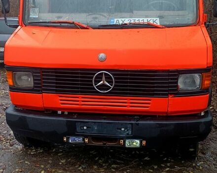 Помаранчевий Мерседес T2, об'ємом двигуна 4 л та пробігом 400 тис. км за 4500 $, фото 2 на Automoto.ua