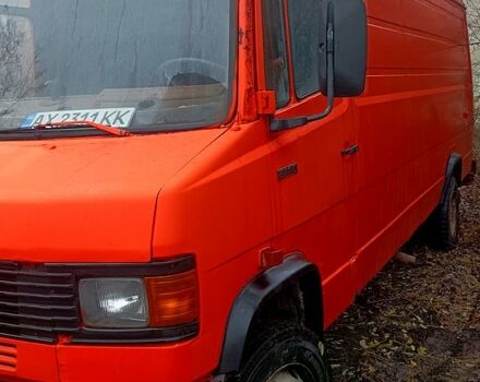 Помаранчевий Мерседес T2, об'ємом двигуна 4 л та пробігом 400 тис. км за 4500 $, фото 3 на Automoto.ua