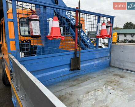 Мерседес T2 1996 в Бердичеве на Automoto.ua Оранжевый Мерседес T2, объемом двигателя 4 л и пробегом 100 тыс. км за 32000 $, фото 10 на Automoto.ua