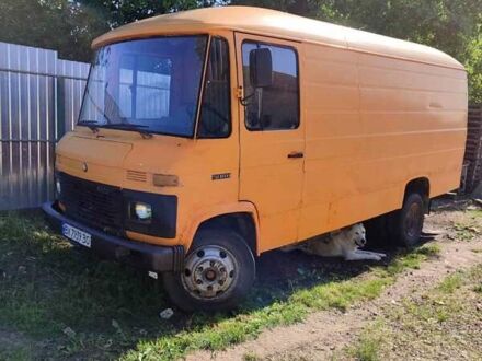 Мерседес T2 1986 в Хмельницком на Automoto.ua Оранжевый Мерседес T2, объемом двигателя 3.78 л и пробегом 37 тыс. км за 4000 $, фото 1 на Automoto.ua