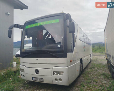 Белый Мерседес Туризмо, объемом двигателя 14.2 л и пробегом 450 тыс. км за 13000 $, фото 4 на Automoto.ua