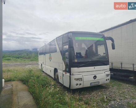 Белый Мерседес Туризмо, объемом двигателя 14.2 л и пробегом 450 тыс. км за 13000 $, фото 1 на Automoto.ua