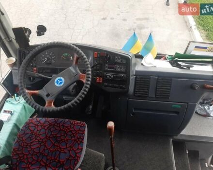 Белый Мерседес Туризмо, объемом двигателя 14.8 л и пробегом 990 тыс. км за 20000 $, фото 4 на Automoto.ua