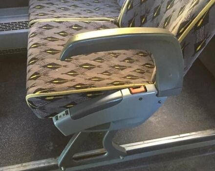 Белый Мерседес Туризмо, объемом двигателя 14.6 л и пробегом 1 тыс. км за 33000 $, фото 25 на Automoto.ua