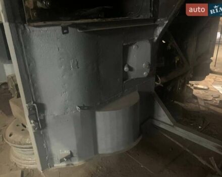 Белый Мерседес Туризмо, объемом двигателя 14.6 л и пробегом 1 тыс. км за 33000 $, фото 2 на Automoto.ua