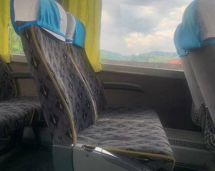 Белый Мерседес Туризмо, объемом двигателя 14.6 л и пробегом 1 тыс. км за 33000 $, фото 19 на Automoto.ua