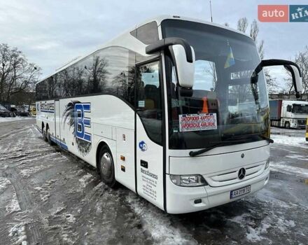 Белый Мерседес Туризмо, объемом двигателя 12 л и пробегом 780 тыс. км за 182709 $, фото 2 на Automoto.ua