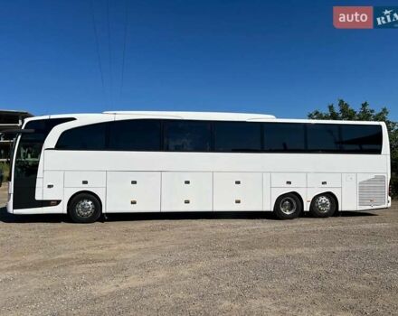 Білий Мерседес Травего, об'ємом двигуна 15.93 л та пробігом 420 тис. км за 98000 $, фото 6 на Automoto.ua