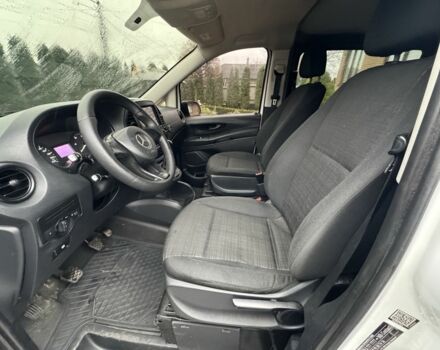 Белый Мерседес В-Класс, объемом двигателя 2.1 л и пробегом 361 тыс. км за 15000 $, фото 8 на Automoto.ua