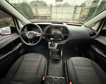 Белый Мерседес В-Класс, объемом двигателя 2.1 л и пробегом 361 тыс. км за 15000 $, фото 12 на Automoto.ua