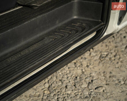 Білий Мерседес В-Клас, об'ємом двигуна 2.14 л та пробігом 153 тис. км за 38900 $, фото 23 на Automoto.ua