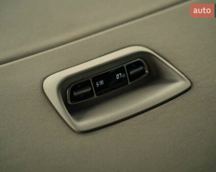 Білий Мерседес В-Клас, об'ємом двигуна 2.14 л та пробігом 153 тис. км за 38900 $, фото 45 на Automoto.ua