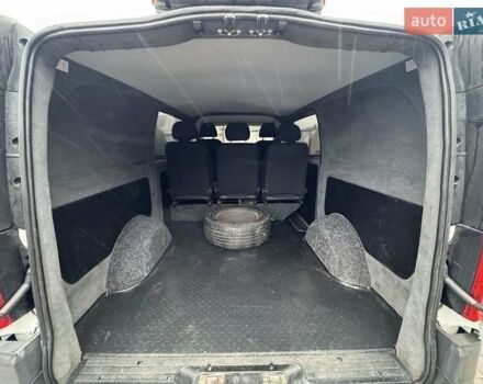 Белый Мерседес В-Класс, объемом двигателя 2.1 л и пробегом 361 тыс. км за 15000 $, фото 9 на Automoto.ua