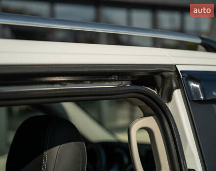 Білий Мерседес В-Клас, об'ємом двигуна 2.14 л та пробігом 153 тис. км за 38900 $, фото 21 на Automoto.ua