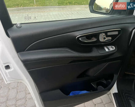 Білий Мерседес В-Клас, об'ємом двигуна 2.14 л та пробігом 289 тис. км за 28900 $, фото 17 на Automoto.ua