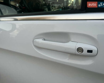 Білий Мерседес В-Клас, об'ємом двигуна 2.14 л та пробігом 289 тис. км за 28900 $, фото 10 на Automoto.ua