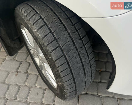 Білий Мерседес В-Клас, об'ємом двигуна 2.14 л та пробігом 289 тис. км за 28900 $, фото 28 на Automoto.ua