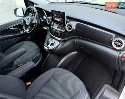 Мерседес В-Класс 2019 в Львове на Automoto.ua Белый Мерседес В-Класс, объемом двигателя 2.14 л и пробегом 112 тыс. км за 50900 $, фото 14 на Automoto.ua