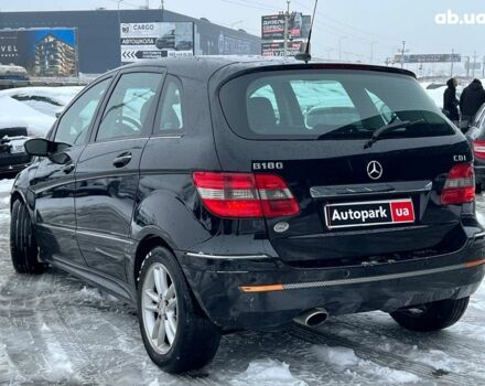 Черный Мерседес В-Класс, объемом двигателя 2.1 л и пробегом 265 тыс. км за 6990 $, фото 5 на Automoto.ua