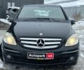 Черный Мерседес В-Класс, объемом двигателя 2.1 л и пробегом 265 тыс. км за 6990 $, фото 1 на Automoto.ua