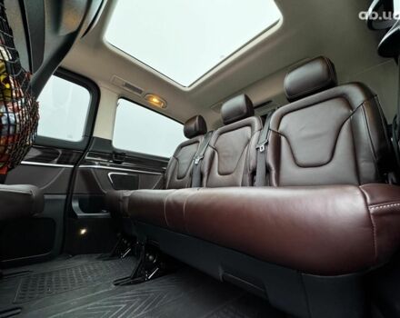 Черный Мерседес В-Класс, объемом двигателя 2.1 л и пробегом 103 тыс. км за 63790 $, фото 31 на Automoto.ua