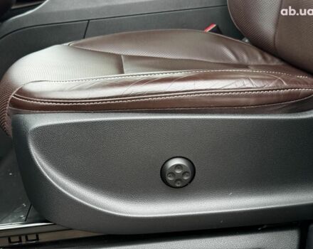 Черный Мерседес В-Класс, объемом двигателя 2.1 л и пробегом 103 тыс. км за 63790 $, фото 21 на Automoto.ua