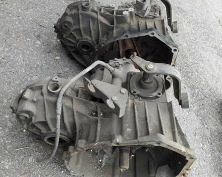 Чорний Мерседес В-Клас, об'ємом двигуна 2.3 л та пробігом 300 тис. км за 500 $, фото 4 на Automoto.ua