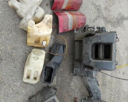 Чорний Мерседес В-Клас, об'ємом двигуна 2.3 л та пробігом 300 тис. км за 500 $, фото 2 на Automoto.ua