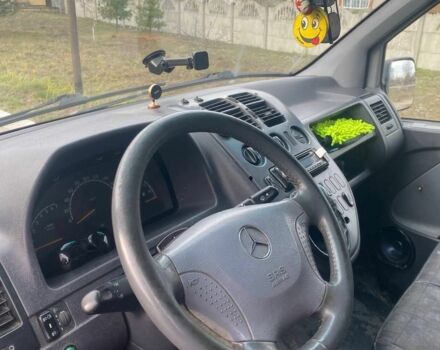 Черный Мерседес В-Класс, объемом двигателя 2.1 л и пробегом 400 тыс. км за 2900 $, фото 9 на Automoto.ua