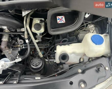 Черный Мерседес В-Класс, объемом двигателя 2.1 л и пробегом 320 тыс. км за 7400 $, фото 31 на Automoto.ua