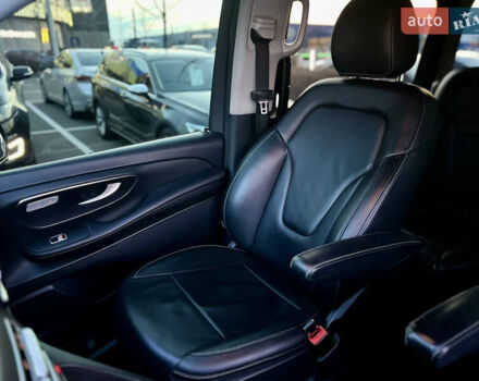 Мерседес В-Класс 2014 в Киеве на Automoto.ua Черный Мерседес В-Класс, объемом двигателя 2.14 л и пробегом 302 тыс. км за 29800 $, фото 41 на Automoto.ua