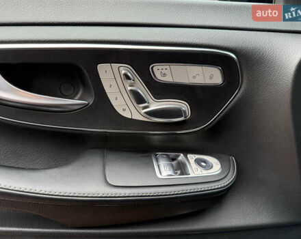 Чорний Мерседес В-Клас, об'ємом двигуна 2.14 л та пробігом 298 тис. км за 36800 $, фото 3 на Automoto.ua