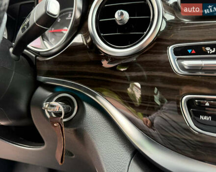 Чорний Мерседес В-Клас, об'ємом двигуна 2.14 л та пробігом 298 тис. км за 36800 $, фото 5 на Automoto.ua