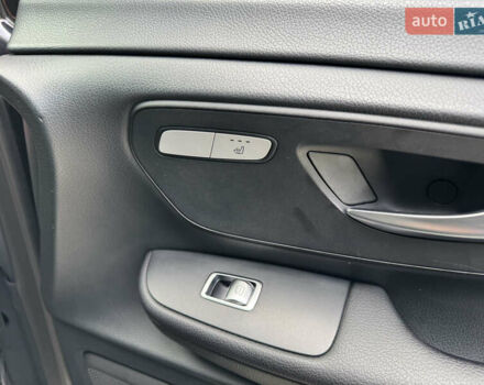 Черный Мерседес В-Класс, объемом двигателя 2.2 л и пробегом 478 тыс. км за 30000 $, фото 60 на Automoto.ua