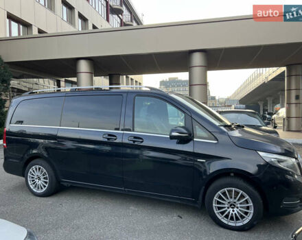 Чорний Мерседес В-Клас, об'ємом двигуна 2.14 л та пробігом 368 тис. км за 30000 $, фото 3 на Automoto.ua