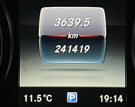 Черный Мерседес В-Класс, объемом двигателя 2.14 л и пробегом 341 тыс. км за 35000 $, фото 16 на Automoto.ua