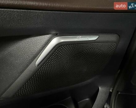 Черный Мерседес В-Класс, объемом двигателя 2.14 л и пробегом 312 тыс. км за 45700 $, фото 25 на Automoto.ua