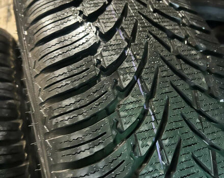 Черный Мерседес В-Класс, объемом двигателя 2.14 л и пробегом 341 тыс. км за 35000 $, фото 15 на Automoto.ua