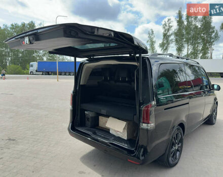 Мерседес В-Класс 2016 в Киеве на Automoto.ua Черный Мерседес В-Класс, объемом двигателя 2.14 л и пробегом 168 тыс. км за 51000 $, фото 44 на Automoto.ua