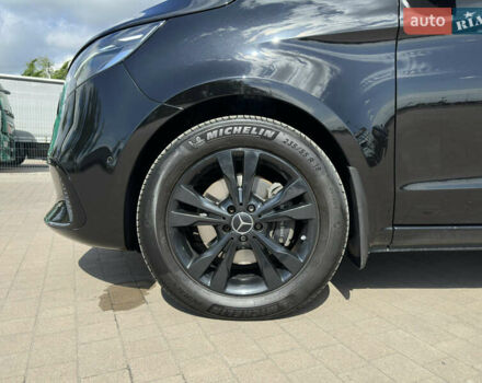 Мерседес В-Класс 2016 в Киеве на Automoto.ua Черный Мерседес В-Класс, объемом двигателя 2.14 л и пробегом 168 тыс. км за 51000 $, фото 9 на Automoto.ua