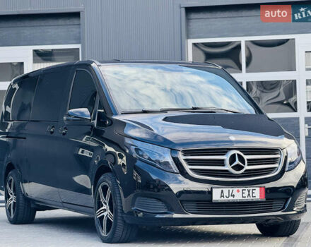 Чорний Мерседес В-Клас, об'ємом двигуна 2.2 л та пробігом 478 тис. км за 30000 $, фото 1 на Automoto.ua