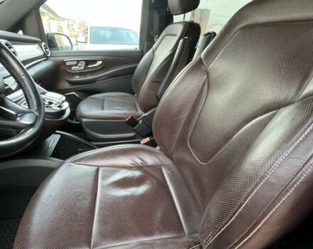 Чорний Мерседес В-Клас, об'ємом двигуна 2.14 л та пробігом 368 тис. км за 30000 $, фото 13 на Automoto.ua